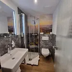 维林森林酒店 酒店